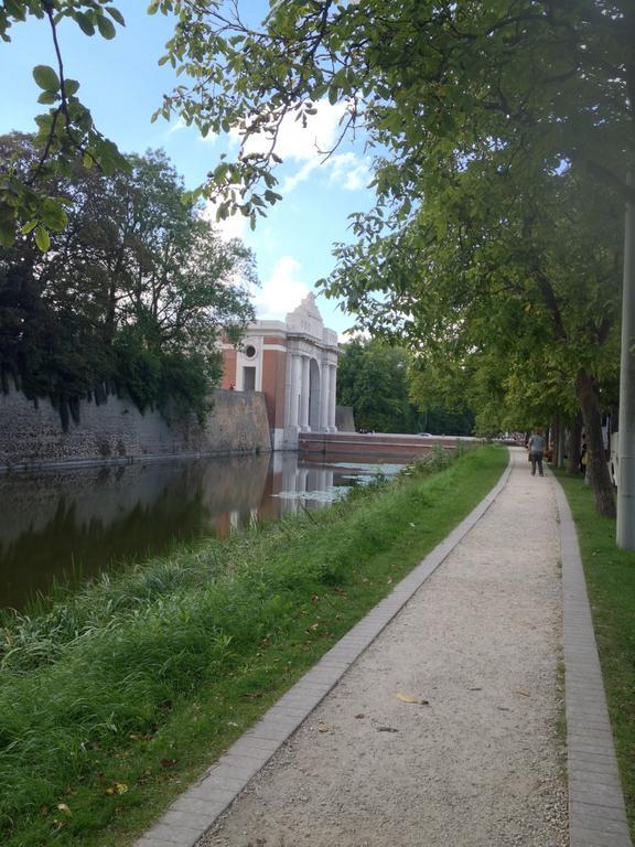 Guesthouse Villa Vauban Іпр Екстер'єр фото